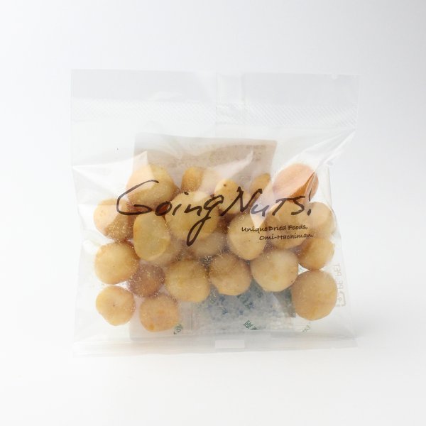 画像1: 燻製塩マカダミア  50g【Going Nuts!】 (1)